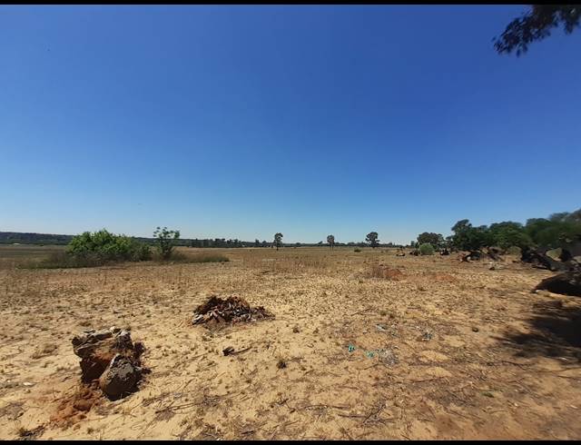 2,011M² VACANT LAND FOR SALE IN VAALPARK